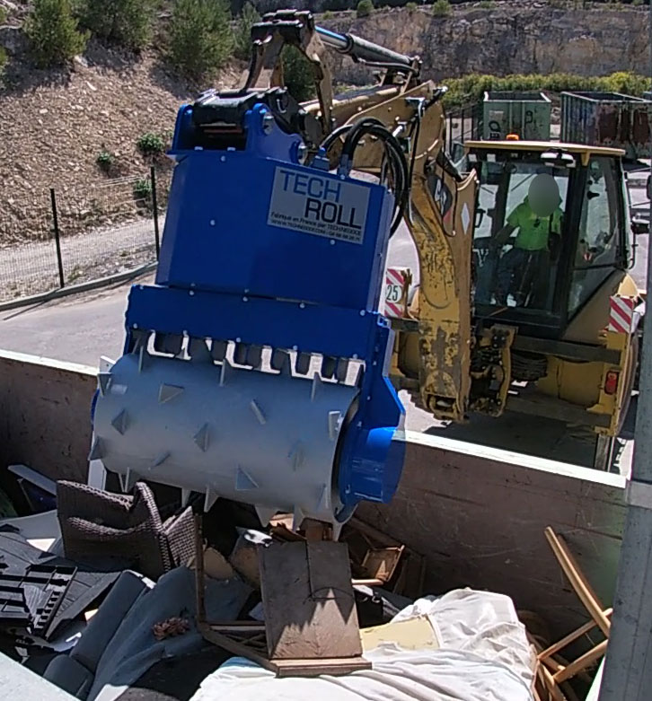 Tech Roll sur Tractopelle