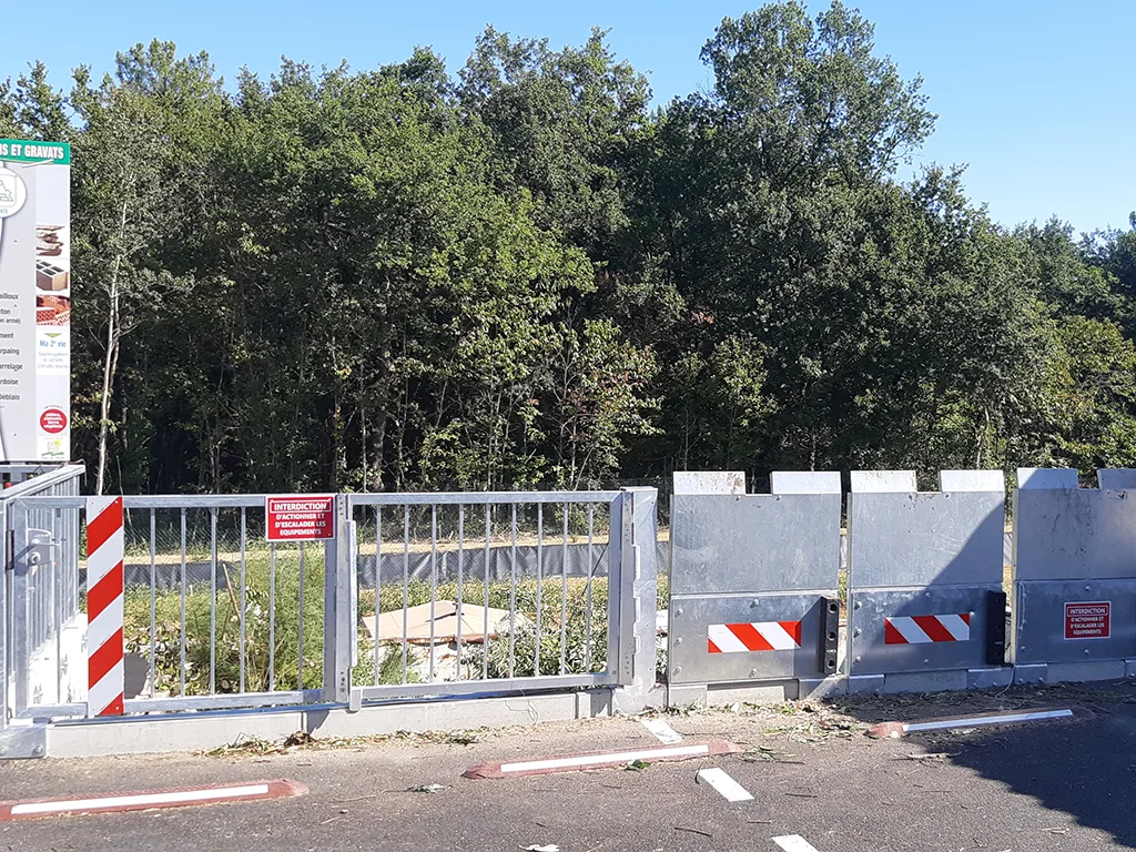 2019-TG-TLB-DURAS (1) TECH LOCK Battant | Bavettes rabattables TECH GUARD