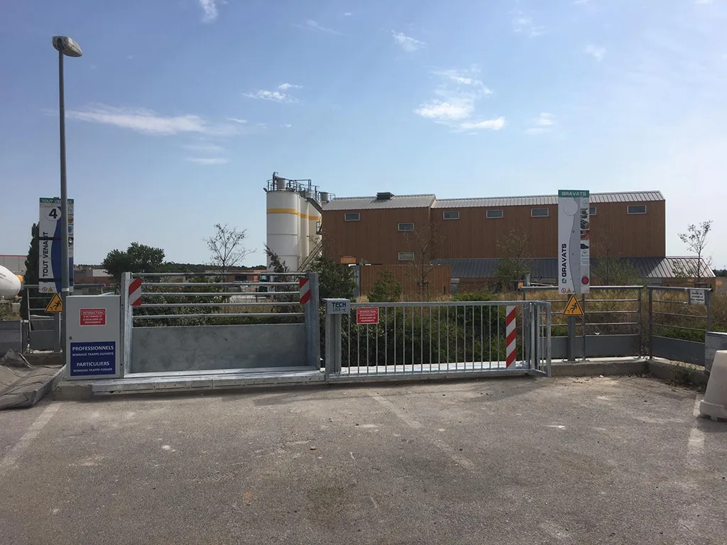 2020-TLC-TD-LAMBESC (2) TECH DUMP (Gravats) | TECH LOCK Coulissant