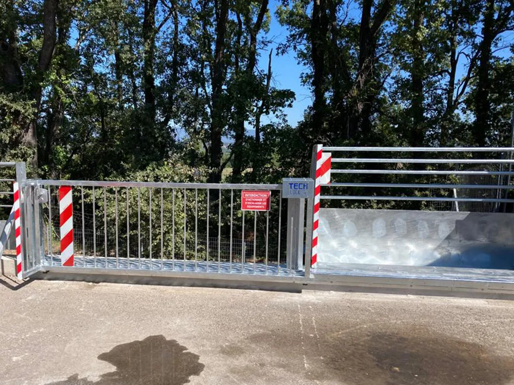 2020-TLC-TD-MEYRARGUES (1) TECH LOCK Coulissant| TECH DUMP (Gravats)