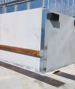 SEETECH : Protection bas de quai - Cornière d'angle